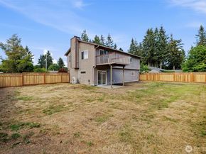 2233 NW Clinton Avenue, Poulsbo WA 98370