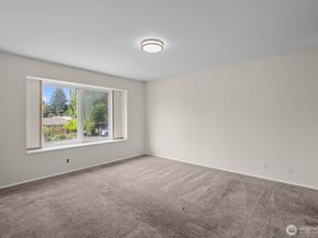 2233 NW Clinton Avenue, Poulsbo WA 98370