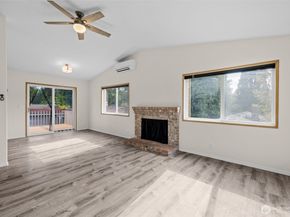 2233 NW Clinton Avenue, Poulsbo WA 98370