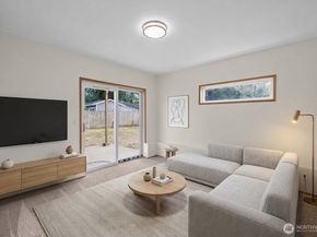 2233 NW Clinton Avenue, Poulsbo WA 98370