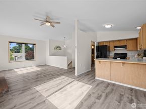 2233 NW Clinton Avenue, Poulsbo WA 98370