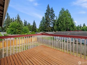 2233 NW Clinton Avenue, Poulsbo WA 98370