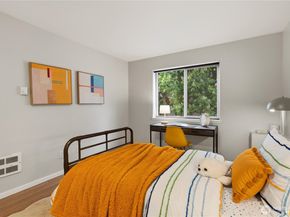 13227 35th Avenue NE 1, Seattle WA 98125