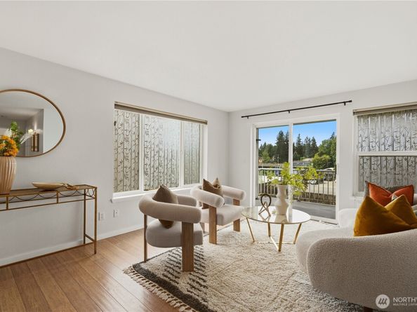 13227 35th Avenue NE 1, Seattle WA 98125