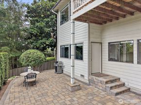6162 144th Pl SE, Bellevue WA 98006