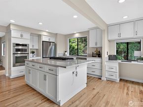 6162 144th Pl SE, Bellevue WA 98006