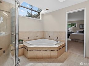 6162 144th Pl SE, Bellevue WA 98006