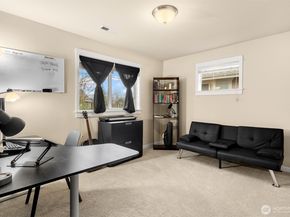 10700 SE 260th Street E103, Kent WA 98030