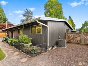 4215 189th Place SW, Lynnwood WA 98036