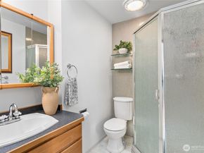 4215 189th Place SW, Lynnwood WA 98036
