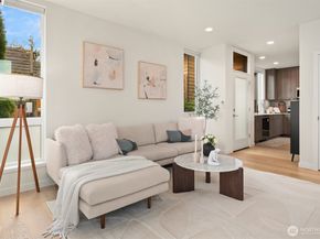 6710 36th Avenue SW B, Seattle WA 98126