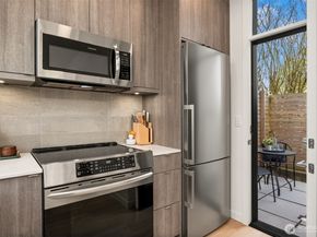 6710 36th Avenue SW B, Seattle WA 98126