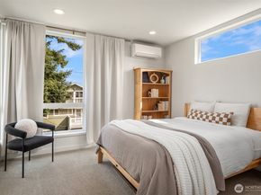 6710 36th Avenue SW B, Seattle WA 98126
