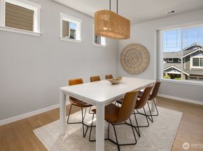2119 NW Lynx Loop, Issaquah WA 98027