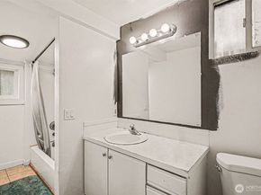 1207 SW cambridge Street, Seattle WA 98106