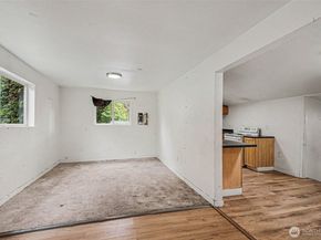 1207 SW cambridge Street, Seattle WA 98106