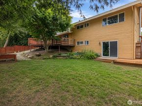 15618 SE Fairwood Boulevard, Renton WA 98058
