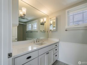 1210 E Shelby Street G, Seattle WA 98102