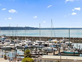 22222 Dock Avenue S 3C, Des Moines WA 98198