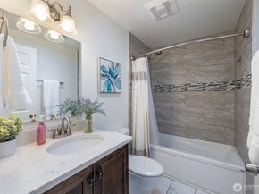 12328 Issaquah Hobart Road, Issaquah WA 98027