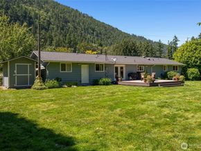 12328 Issaquah Hobart Road, Issaquah WA 98027