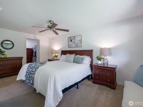 12328 Issaquah Hobart Road, Issaquah WA 98027