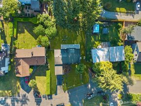21903 82nd Place W, Edmonds WA 98026