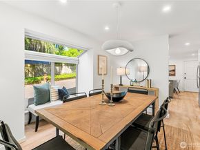 19616 61st Place NE 5, Kenmore WA 98028