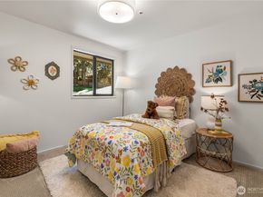 19616 61st Place NE 5, Kenmore WA 98028