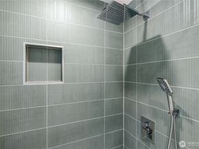 19616 61st Place NE 5, Kenmore WA 98028