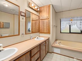 5307 state highway 303 120, Bremerton WA 98311