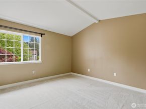 25235 SE Klahanie blvd C303, Sammamish WA 98029