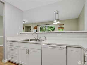 25235 SE Klahanie blvd C303, Sammamish WA 98029