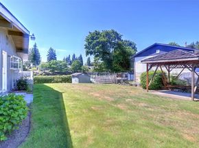 2200 NE 24th Street, Renton WA 98056