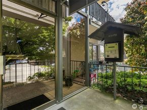 6110 24th Avenue NW 203, Seattle WA 98107