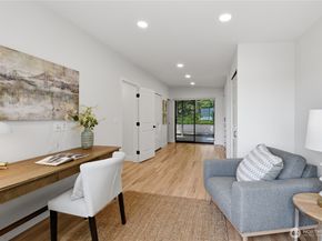 639 W Lake Sammamish Parkway NE, Bellevue WA 98008