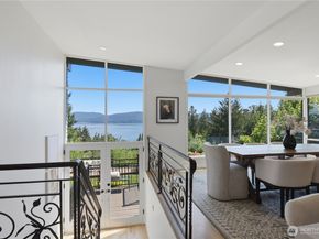 639 W Lake Sammamish Parkway NE, Bellevue WA 98008