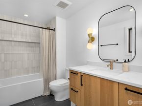 13441 64th Terrace NE, Kirkland WA 98034