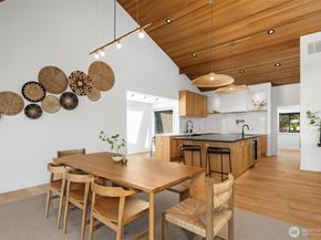 13441 64th Terrace NE, Kirkland WA 98034