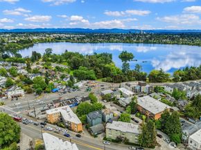 916 N 73rd Street A, Seattle WA 98103