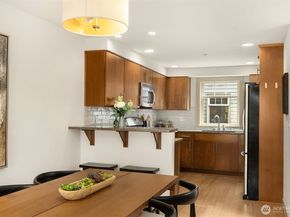 916 N 73rd Street A, Seattle WA 98103