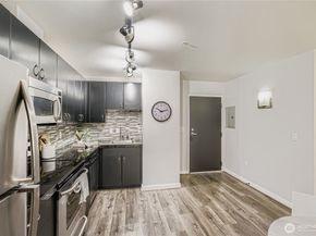 103 Bellevue Avenue E 102, Seattle WA 98102