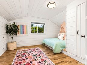 7441 NE 145th St, Kirkland WA 98034