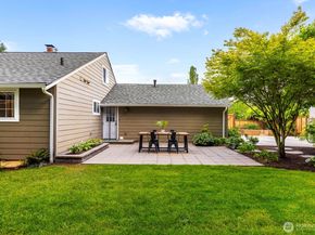 7441 NE 145th St, Kirkland WA 98034