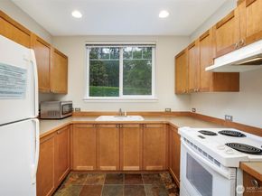 12712 Admiralty Way G302, Everett WA 98204