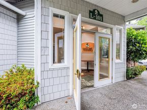 12712 Admiralty Way G302, Everett WA 98204