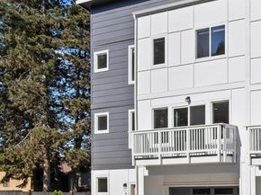 8025 177th Place NE C101, Kenmore WA 98028