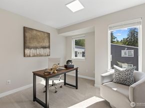 8025 177th Place NE C101, Kenmore WA 98028