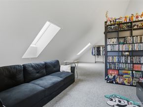 918 N 100th Street B, Seattle WA 98133