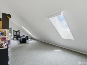 918 N 100th Street B, Seattle WA 98133